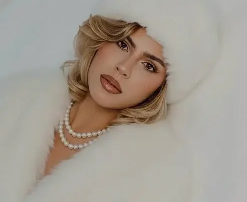 Alex Badilla Biography: Husband, Age, Net Worth, Songs, Career, Beauty Salons, Height, Sister