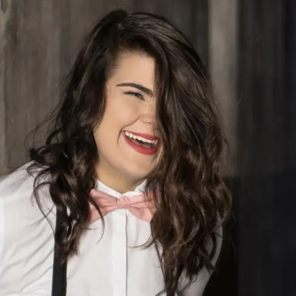 Tiziana Gulino Biography: Songs,  Net Worth, Age,  Height, Spouse, Awards, Children, Parents, Nationality, Songs, Instagram