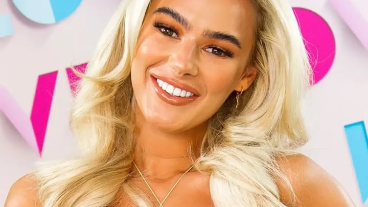 Lillie Anna Haynes Biography: Age, Height, Net Worth, Fiancé, Sisters, Parents, Love Island, Instagram