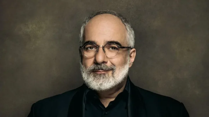 Michael Niavarani Biography: Wife, Age, Net Worth, Movies, Awards, Ethnicity, Books