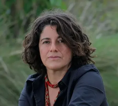 Catalina Murillo Biography: Net Worth, Age, Height, Books, Nationality, Parents, Career, Husband