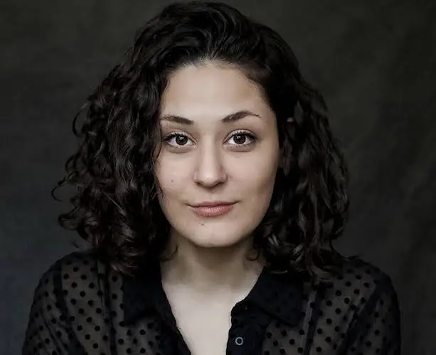 Tina Rizzo Biography: Husband, Net Worth, Education, Height, Awards, Age, Movies & TV Shows, Facebook, Nationality