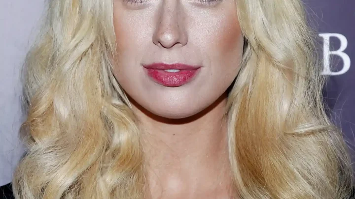 CariDee English Biography: Instagram, Runway, Boyfriend, Age, Parents, Net Worth, Ethnicity