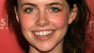 Nicole Linkletter