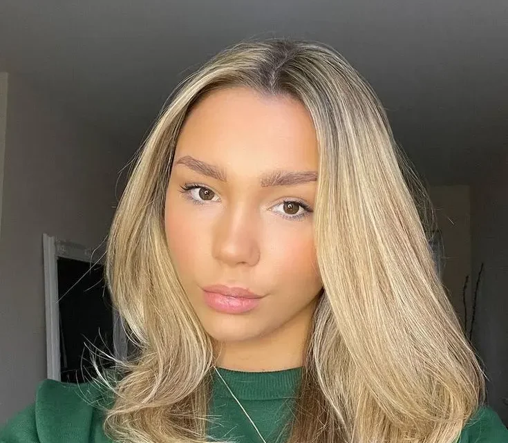 Imogen Cribb Bio: Height, Boyfriend, Age, Parents, Net Worth, Career, Siblings