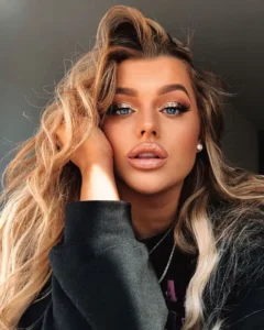 Rach Leary