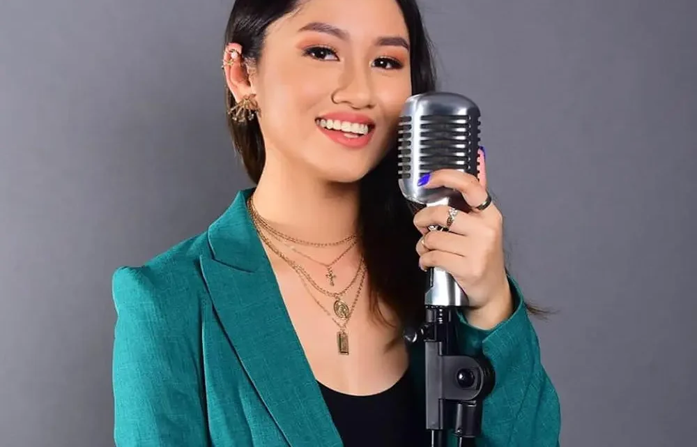 Claudine Co Biography: Ethnicity, Instagram, Songs, Net Worth, Parents, Awards, Age