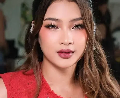 Colet (singer) Biography: Albums, Parents, Age, Songs, Real Name, Instagram, Height, Ethnicity, Albums