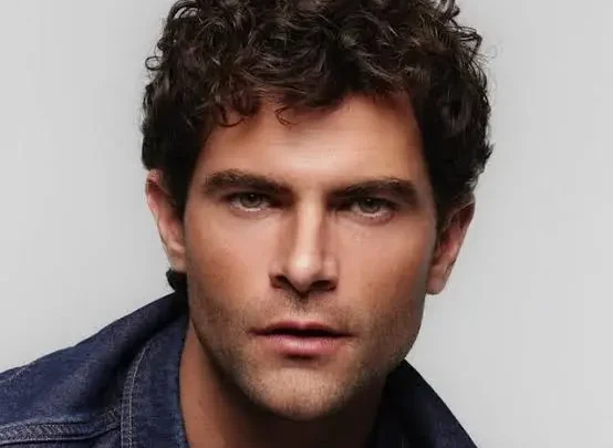 Diego Domínguez Biography: Height, Songs, Awards, Instagram, Age,  Movies, Net Worth