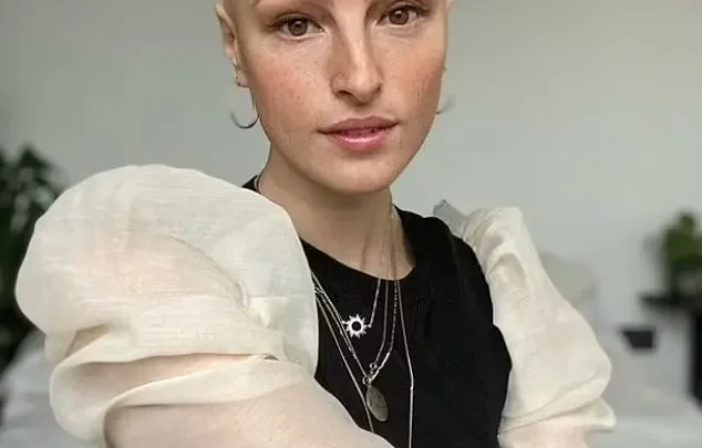 Amber Jean Rowan Bio: Husband, Parents, Age, Height, Career, Net Worth, Brand