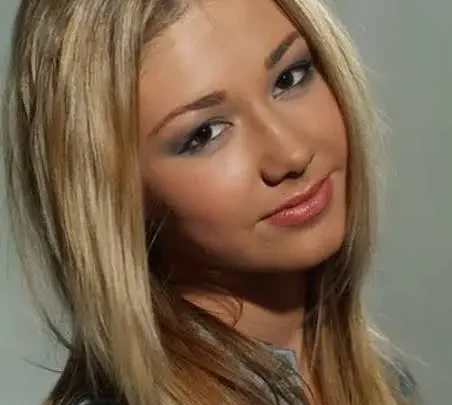 Lera Kozlova Biography: Age, Net Worth, Ranetki Band, Height, Husband, Songs, Career, Husband