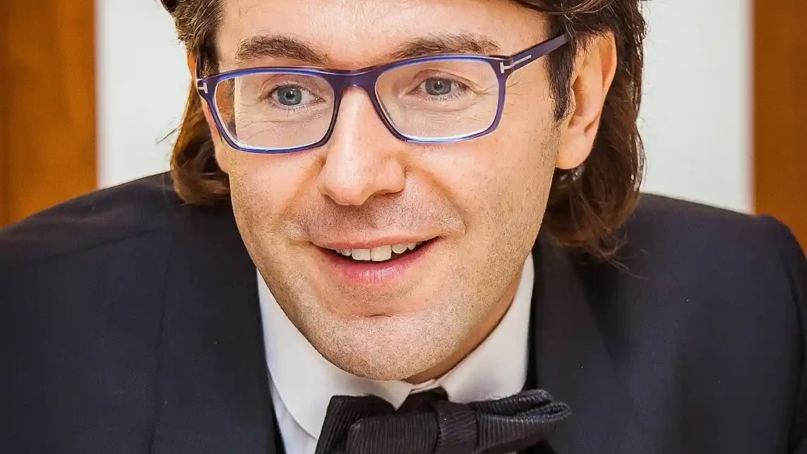 Andrey Malakhov Bio: Height, Age, Net Worth, Wife, Son, Parents, Let Them Talk Show, Wiki