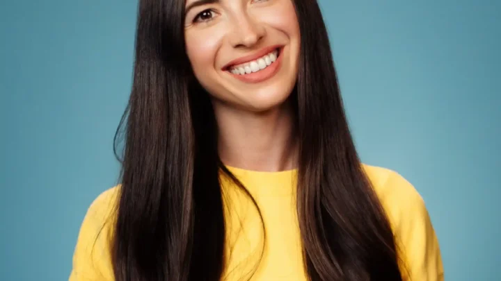 Marina Mogilko Bio: Age, Height, Net Worth, Husband, Children, YouTube, LinguaTrip, Instagram