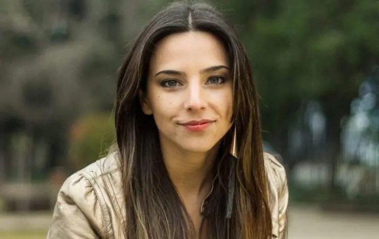 Daniela Castillo Biography: Age, Net Worth, Height, Husband, Son, Siblings, Parents, TV Shows