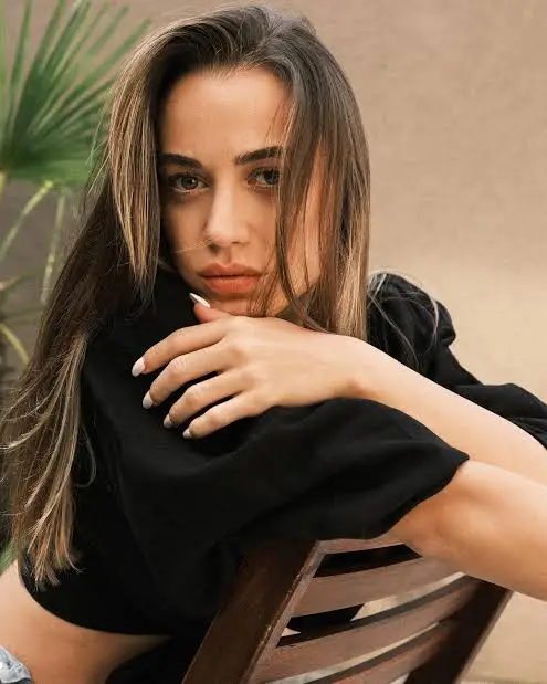 Ayşegül Yılmaz Bio: Net Worth, Age, Height, Career, Films, Education, Movies, TV Shows, Husband