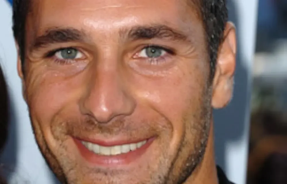 Raoul Bova Biography: Girlfriend, Age, Children, Height, Net Worth, Movies, Don Matteo, Emily in Paris