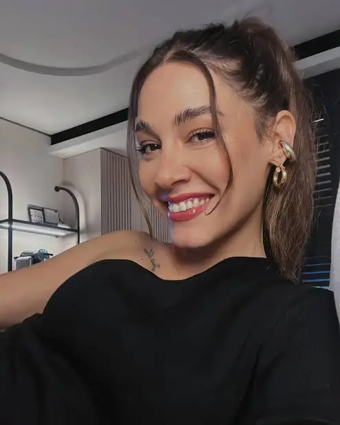 Merve Sevin Bio: Age, Net Worth, Height, TV Shows, Career, Instagram, Husband, Movies