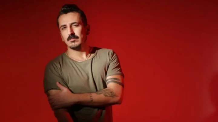 Onurr Bio: Age, Net Worth, Height, Sakin Band, Solo Career, Songs, Wife, Parents, Instagram