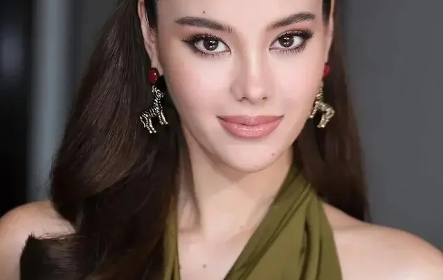 Catriona Gray Biography: Height, Age, Net Worth, Miss Universe, Parents, Advocacy, Songs, Husband