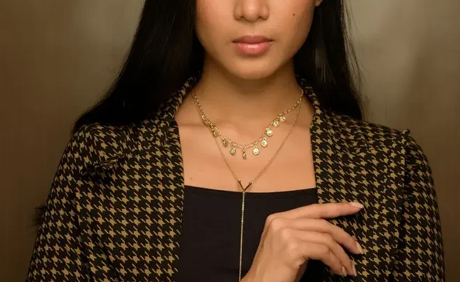 Lou Yanong Bio: Net Worth, Age, Height, Pinoy Big Brother, Instagram, Wiki, Husband, Movies