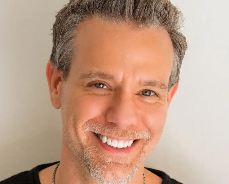 Adam Pascal Biography: Spouse, Age, Net Worth, Parents, Height, Children, Movies & TV Shows