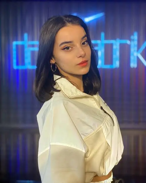 Yeliz Korkmaz Biography: Age, Parents, Height, Net Worth, Boyfriend, Movies, TikTok, Movies