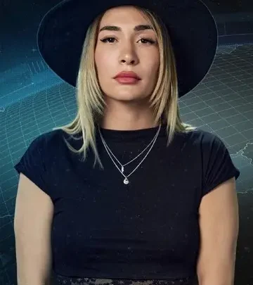 Berna Canbeldek Biography: Siblings, Age, Parents, Net Worth, Height, Husband, Movies