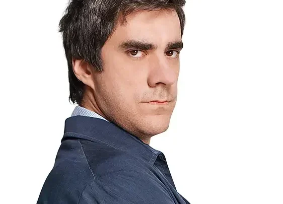 Diego Alcalá Biography: Parents, Age, Height, Net Worth, Wife, Movies & TV Shows, Instagram