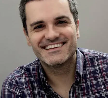 Carlos  Castiñeira Biography: Movies, Awards, Net Worth, Age, Height, Ethnicity, Wife