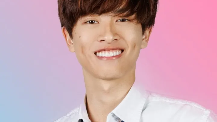 Alan Chikin Chow Biography: Height, Net Worth, Age, Girlfriend, Parents, Career, YouTube