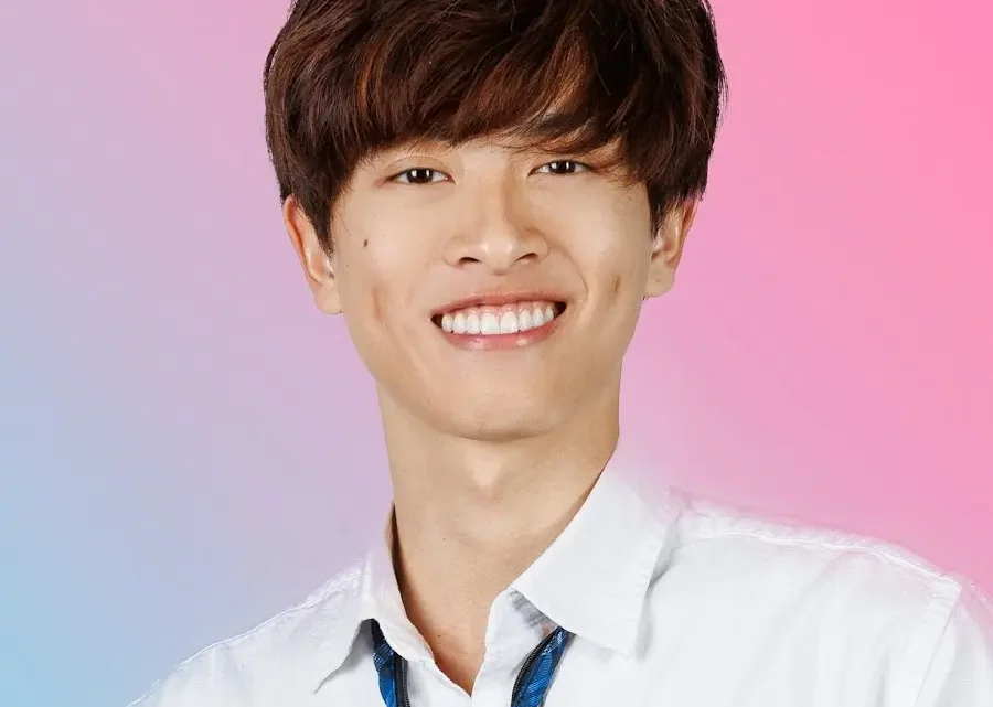 Alan Chikin Chow Biography: Height, Net Worth, Age, Girlfriend, Parents, Career, YouTube