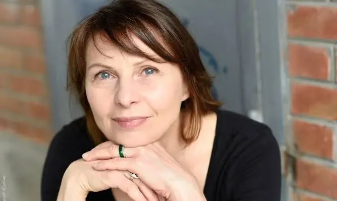 Nicole Max Biography: Net Worth, Movies, Age, Height, Awards, TV Shows, Husband, Children, Awards,  Ethnicity