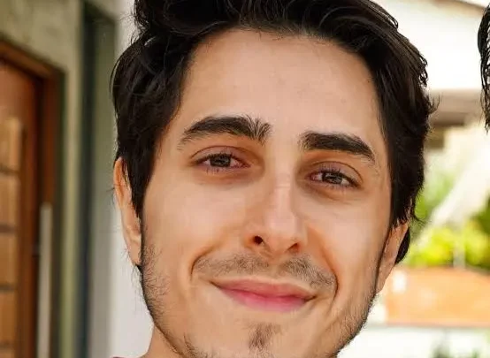 Felipe Castanhari Biography: YouTube, Wife, Net Worth, Age, Height, Ethnicity, Movies