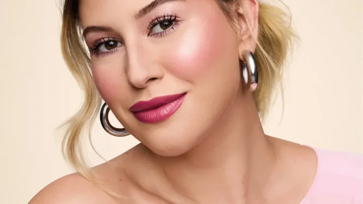 Niina Secrets Biography: Parents, Instagram, Real Name, Net Worth, Religion, Husband, Brand, Age