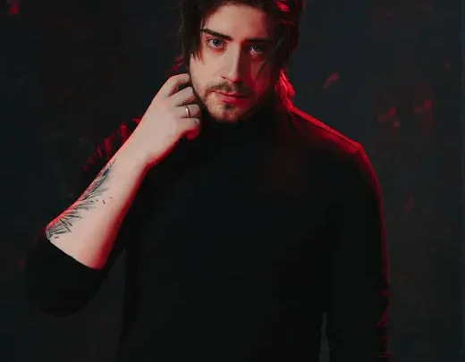 Cellbit Biography: Partner, Age, Movies, Height, Real Name, Awards, Movies, Instagram, Parents, Ethnicity