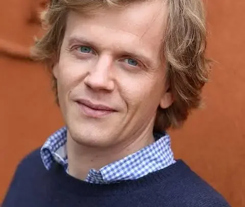 Alex Lutz Biography: Age, Wife, Movies, Height, Net Worth, Children, Awards, Director, Comedy, Parents, TikTok