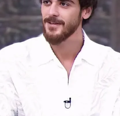 Yiğit Poyraz Biography: Height, Age, Girlfriend, Net Worth, Parents, Career, Education