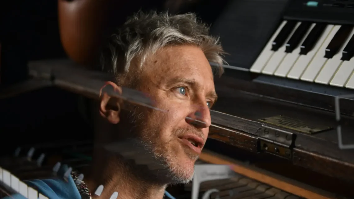 Martín Buscaglia Biography: Albums, Ethnicity, Age, Parents, Songs, Wife, Net Worth