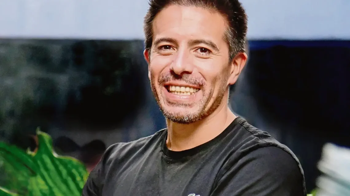 Rafa Cotelo Biography: Tv Shows, Wife, Net Worth, Children, Ethnicity, Parents, Height, Awards