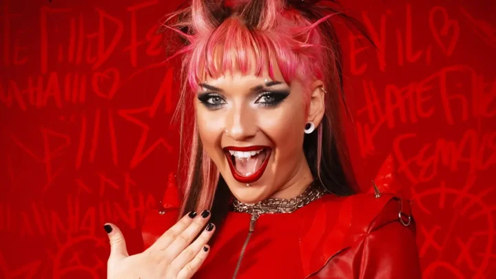 Delilah Bon Bio: Age, Height, Siblings, Net Worth, Albums, Feminist Activism, Career