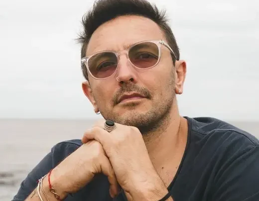 Emiliano Brancciari Biography: Singles, Ethnicity, Songs, Net Worth, Record Label, Partner, Albums