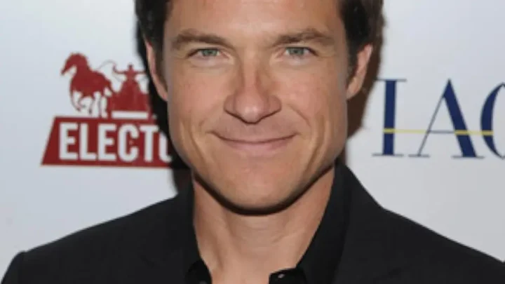 Jason Bateman Biography: Wife, Age, Net Worth, Height, Children, Parents, Movies & TV Shows, Career