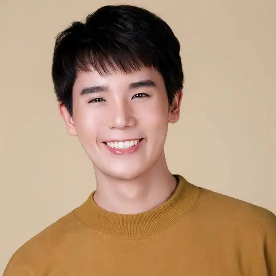 Jitaraphol Potiwihok Biography: Parents, Instagram Net Worth, Age, Ream Name, Ethnicity, Movies, Awards