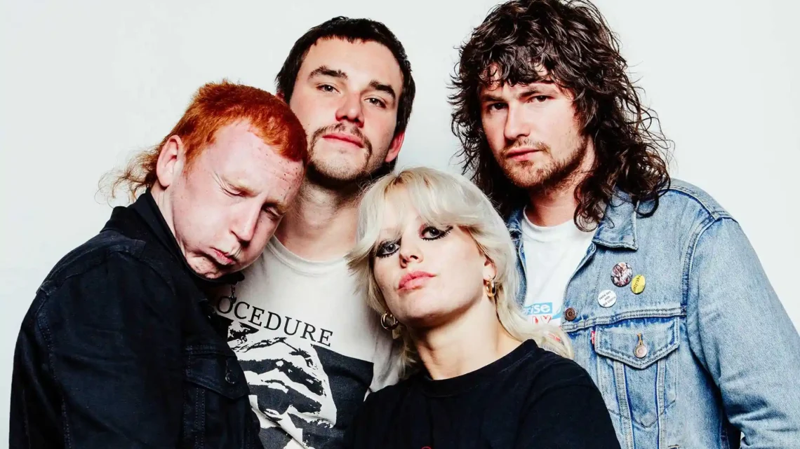 Amyl and the Sniffers Bio: Members, Age, Net Worth, Albums, ARIA, Career, Melbourne