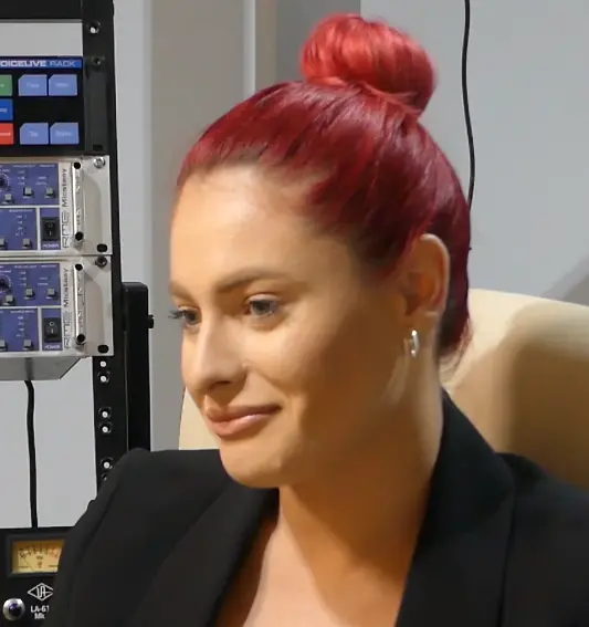 Raluka Bio: Partner, Age, Net Worth, DJ Sava, Songs, Films, Career, Ethnicity, Instagram