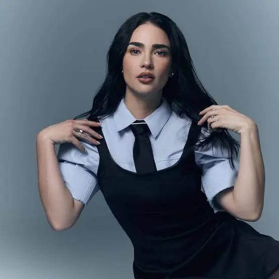 Ara Saldivar Biography: Ethnicity, Parents, Instagram, Age, Net Worth, Songs, Awards