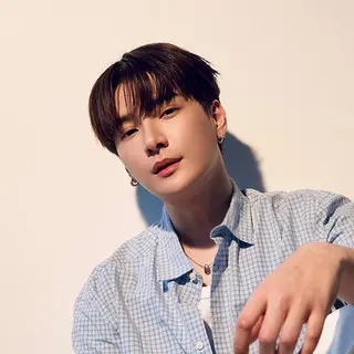 Krist Biography: Parents, Real Name, Height, Ethnicity, Songs, Girlfriend, Albums, Net Worth