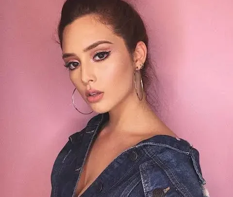 Sofía Chaparro Biography: Instagram, Siblings, Net Worth, Age, Height, Ethnicity, Boyfriend