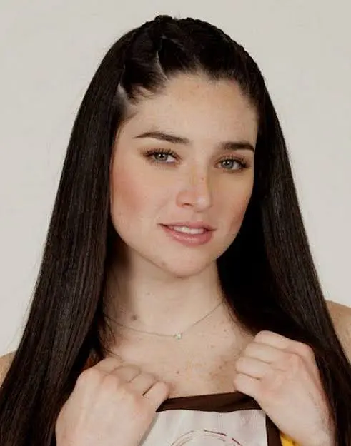 Wendy González Biography: Movies, Husband, Parents, Age, Height, Awards, Net Worth