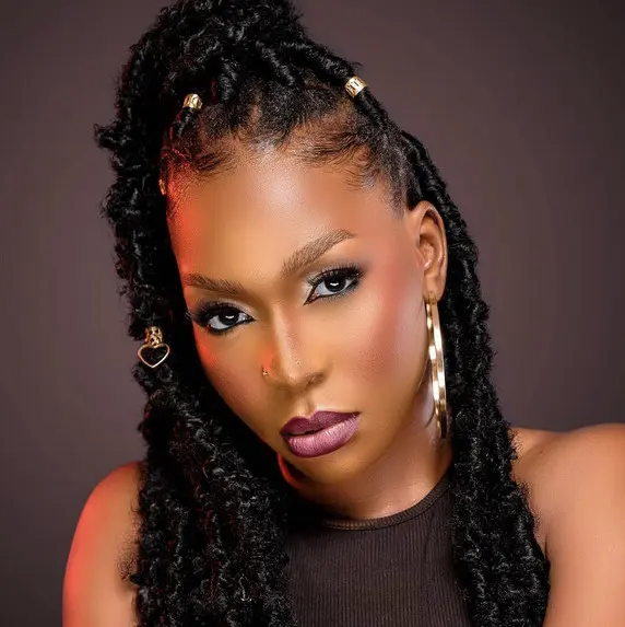 Karole Kasita Biography: Son, Age, Net Worth, Songs, Album, Makerere, Career, Boyfriend, Instagram